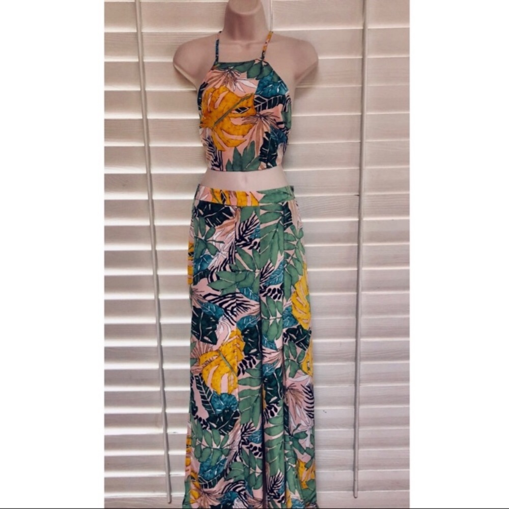 Forever 21 Matching Crop Top and Pants Set